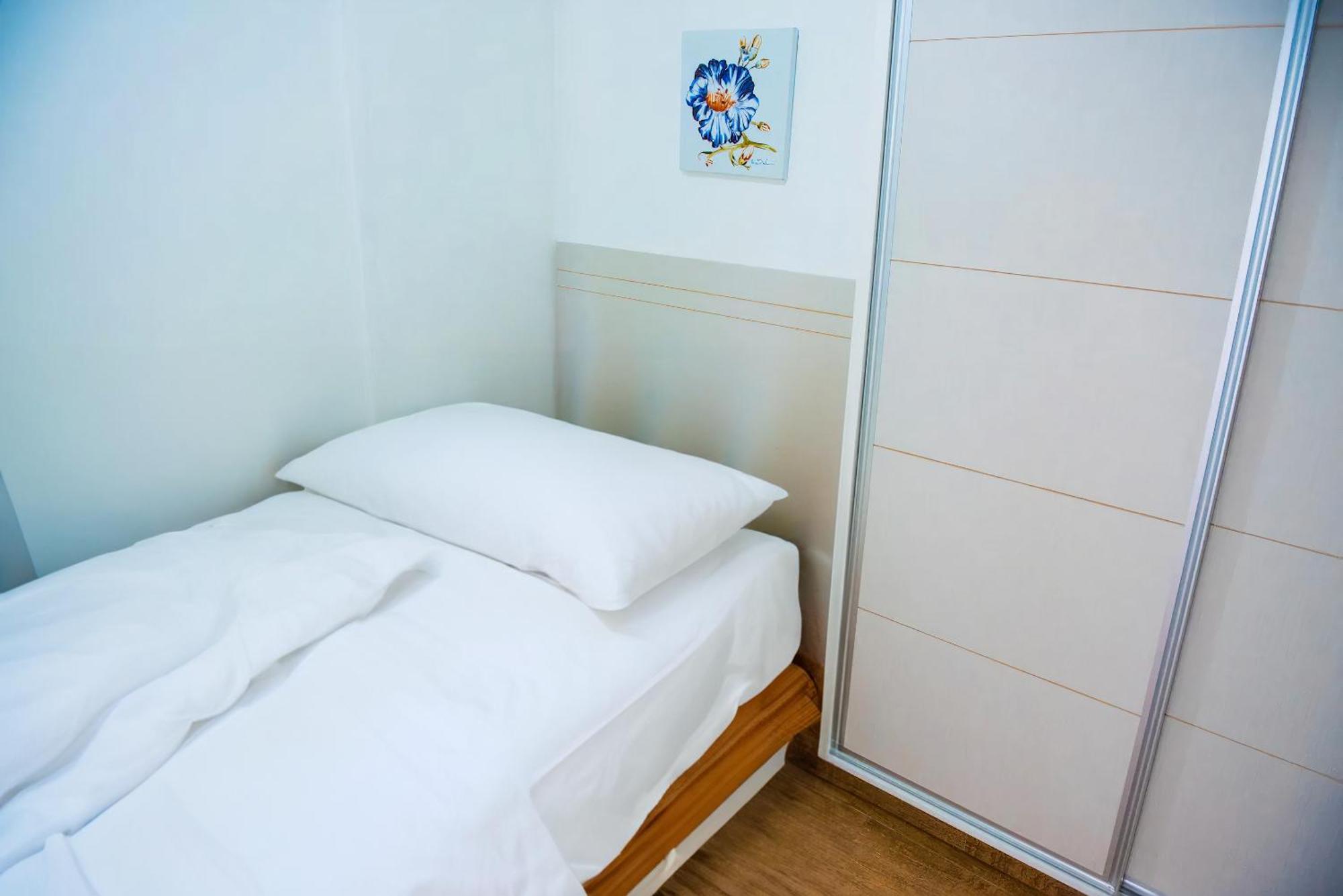 Apartamento Enseada Nautico Caldas Novas - Go Luaran gambar